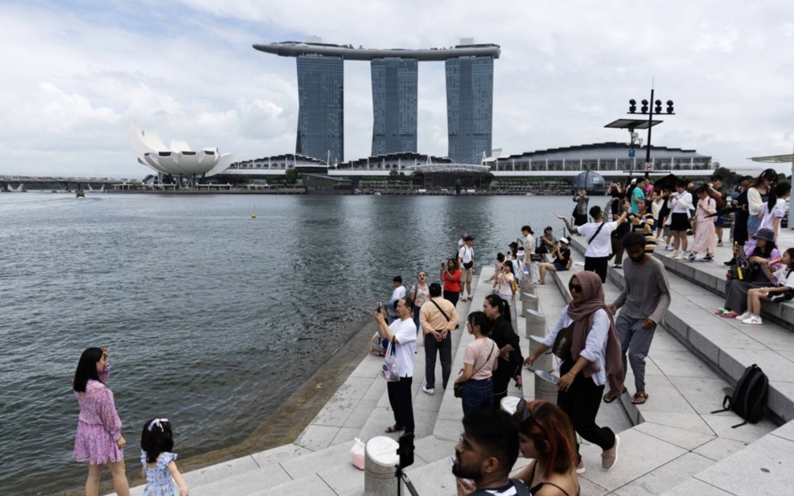 Malaysia’s Investment Boom, Singapore’s Job Slowdown