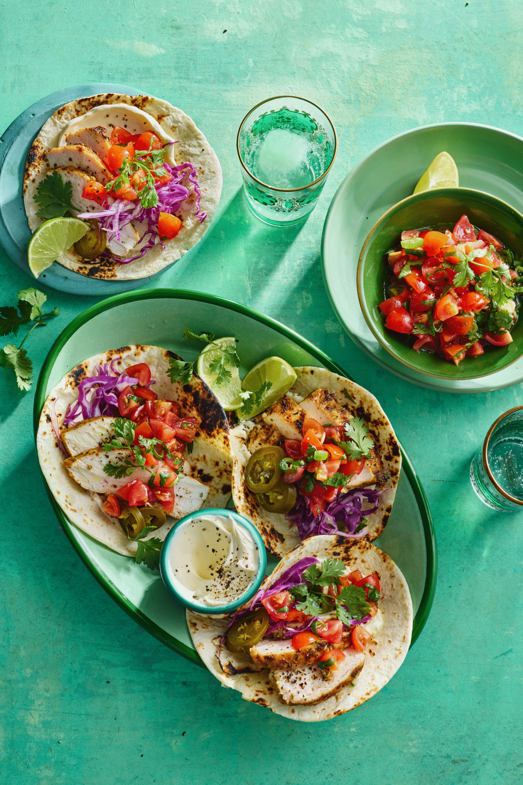 Taco Tuesday Perfection: Chicken & Fresh Salsa