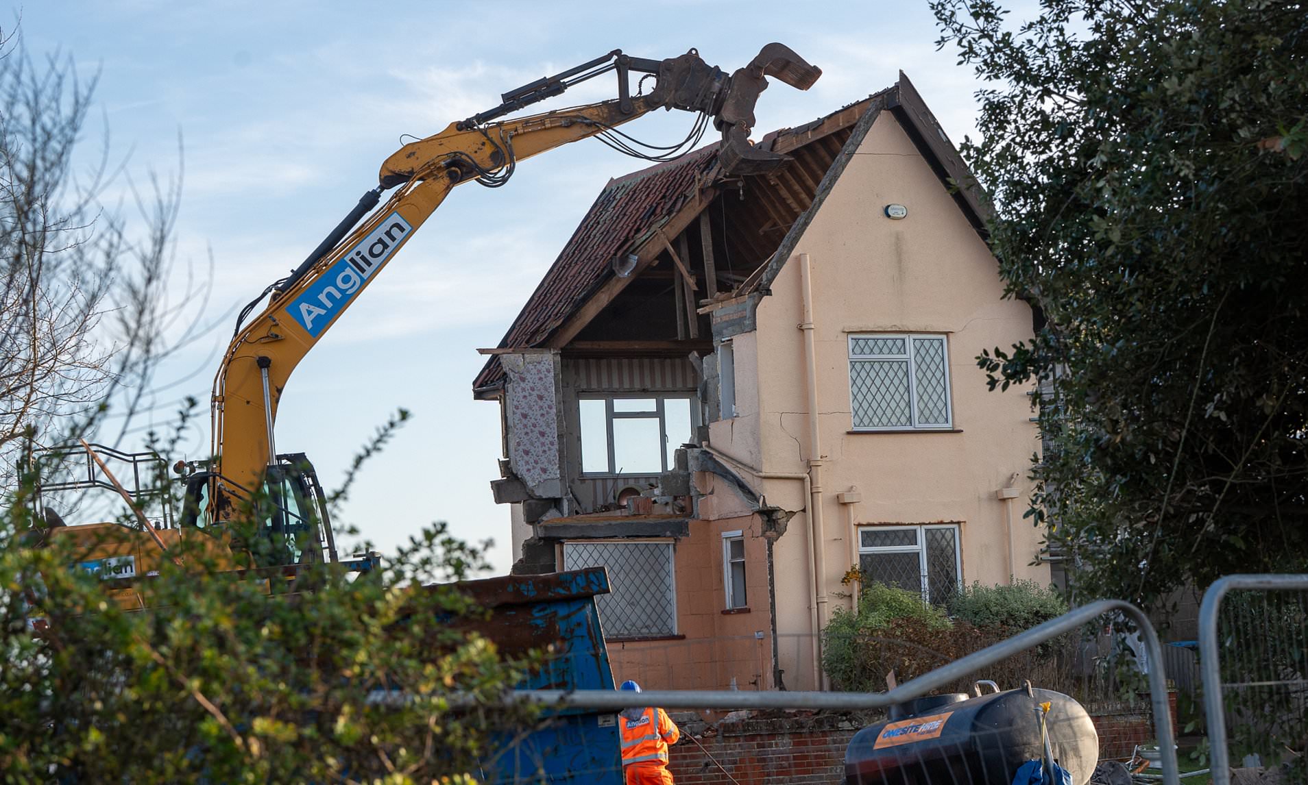 Suffolk Coast: “Trauma Tourists” Disrupt Homes, Residents Plea for Respect