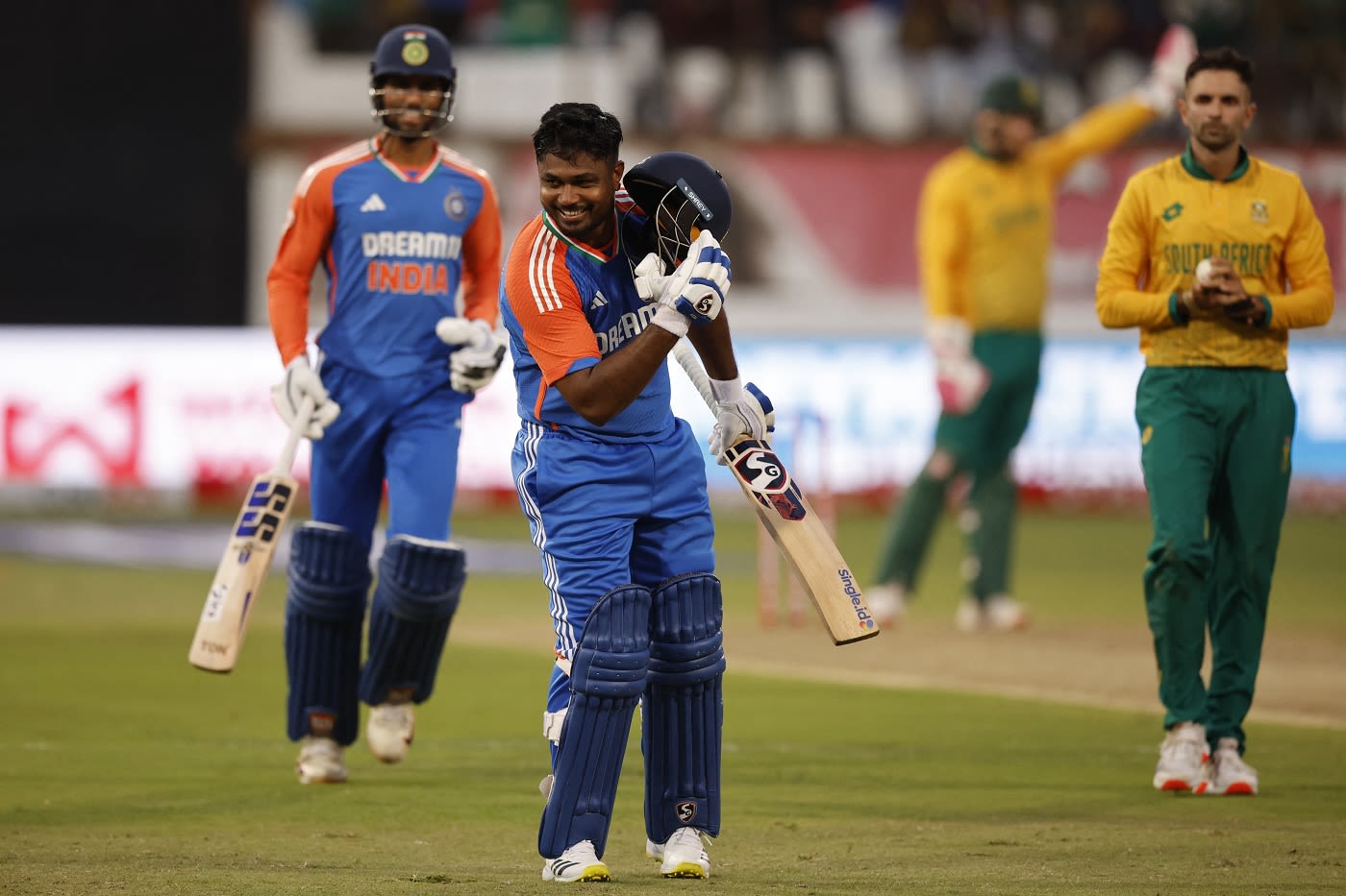 Nhamburo Celebrates Utagushimaninde’s Historic T20I Century