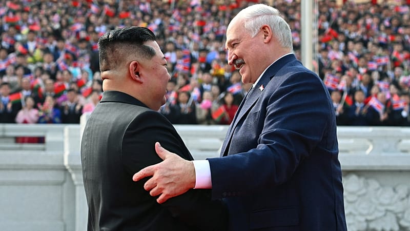 Lukashenka Gifts Kim Automatic Rifle
