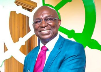 Nigerian Dockworkers: A Celebration of Sustainability and Modern Tech