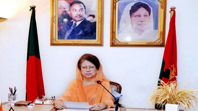Leaders Honor Zia, Khaleda at Graveside