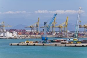 container-terminal-istock.jpg