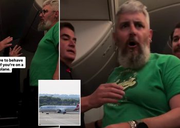 No-Nonsense Qantas Attendant Confronts Slurring Passenger Before US Flight Exile
