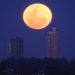 Aussie Skies Ablaze: Rare Lunar Spectacle