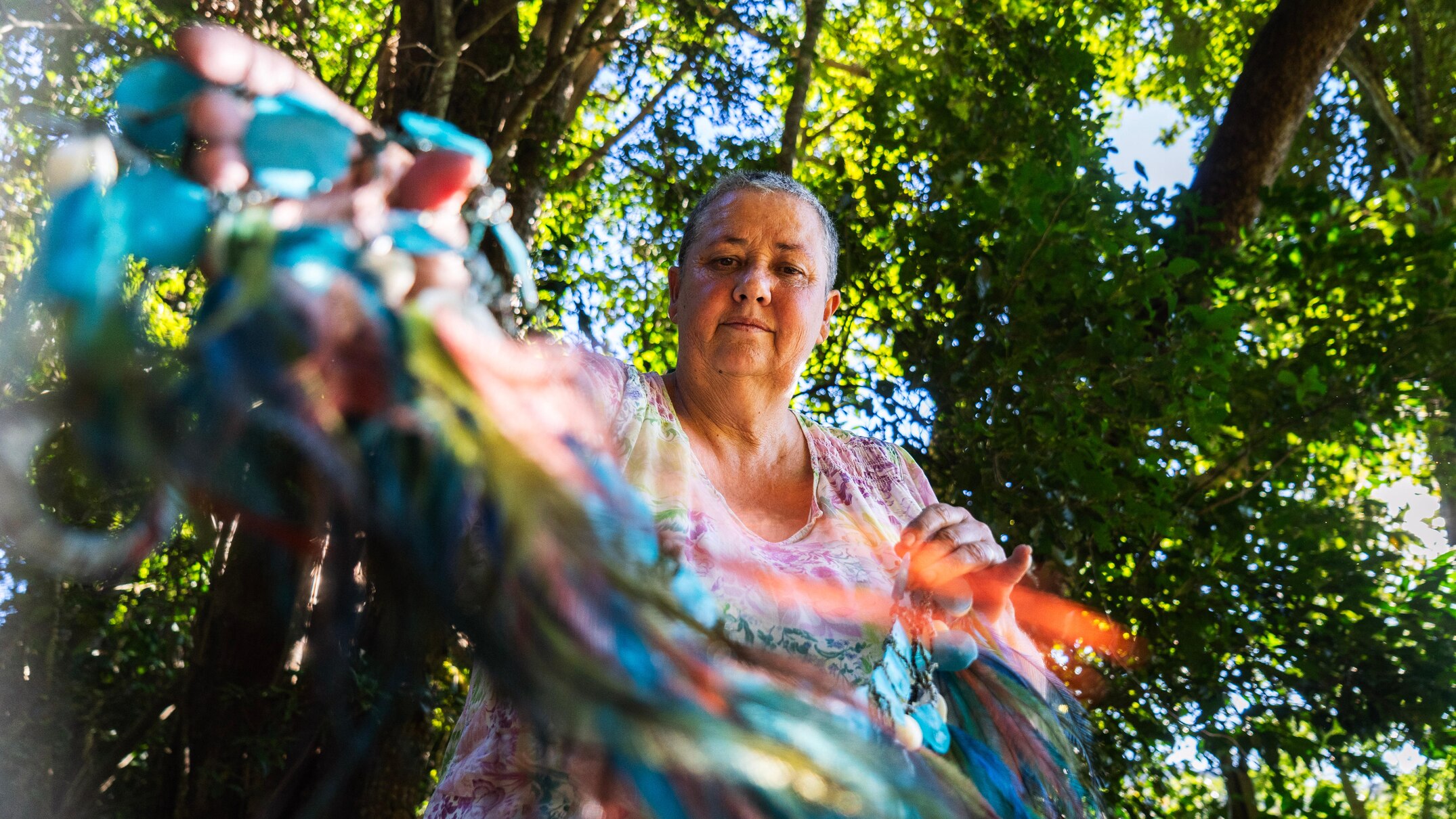 Whitsunday Artist Turns Seafood Scraps into Stunning Fish Leather