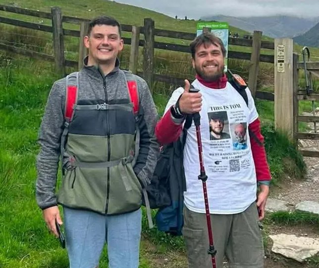 Charity Hikers Booed for Queue Jump on Snowdon for Friend