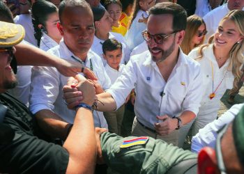 Colombia Heads to Runoff: De la Espriella Leads