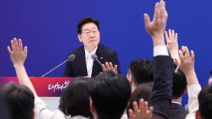 AA2545A3.jpg